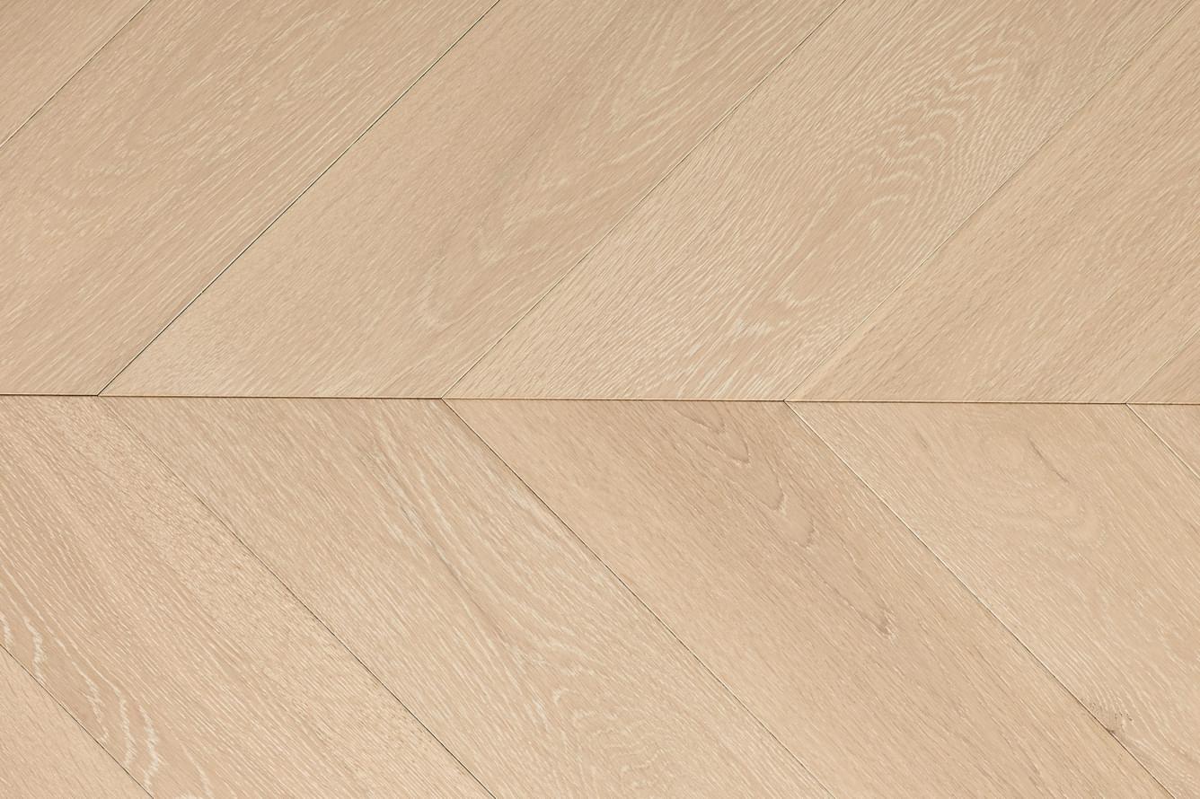 Паркетная доска Ablux Инженерная Ёлка Дуб Европейский Французская Елка Toronto 12.5x59.5 см, поверхность лак