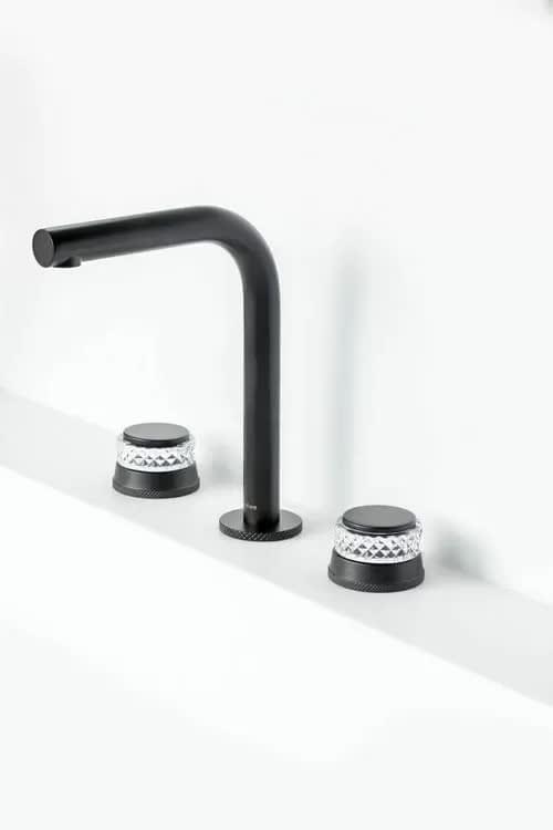 Плитка Boheme Aura Смеситель AURA для раковины на 3 отверстия черный матовый  поверхность матовая