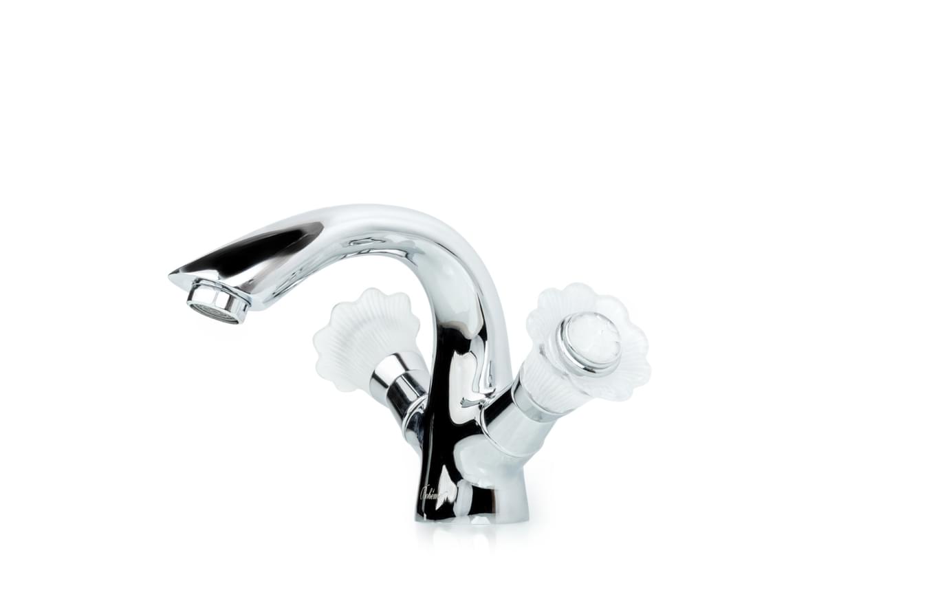 Плитка Boheme Camelia Смеситель CAMELIA для раковины хром  поверхность глянец
