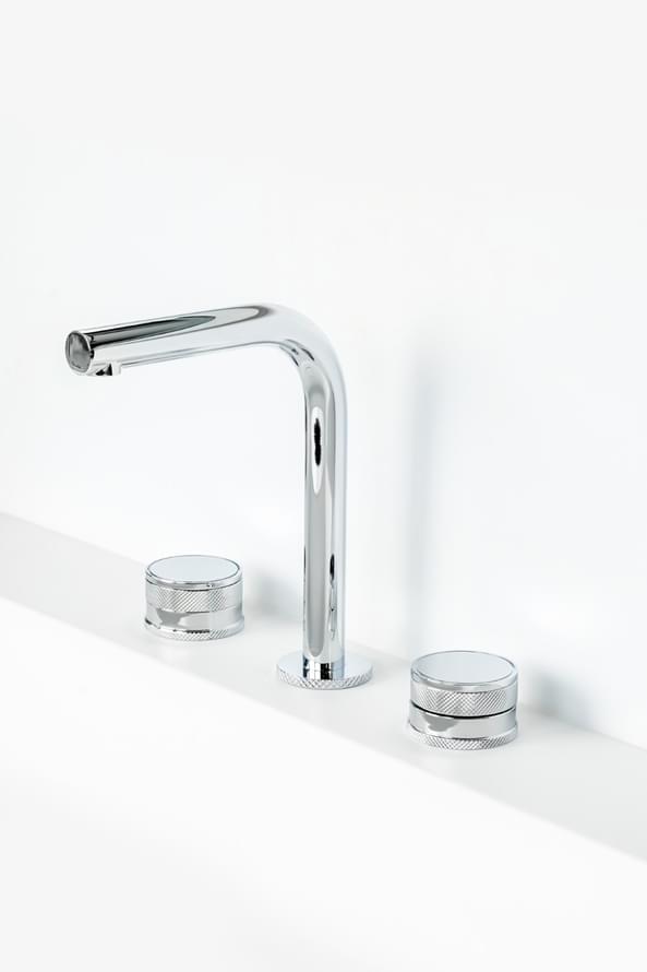 Плитка Boheme Prestige Смеситель PRESTIGE для раковины на 3 отверстия хром  поверхность глянец