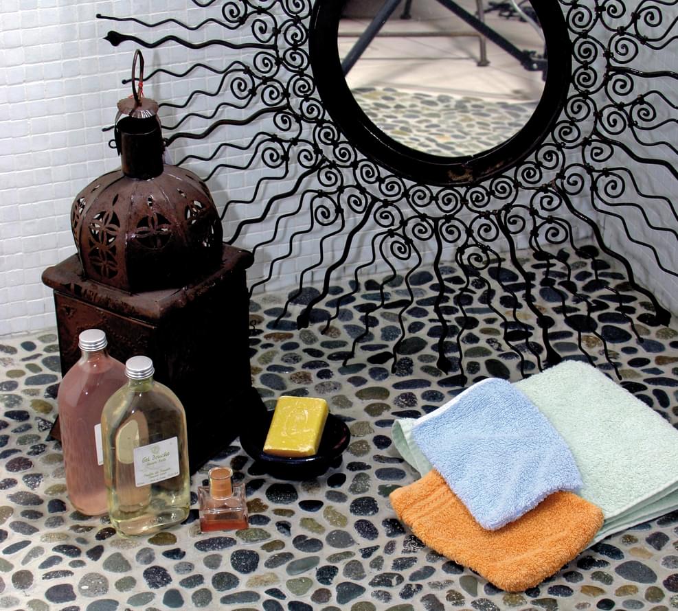 камень фабрики Diffusion коллекция Galets De Bali