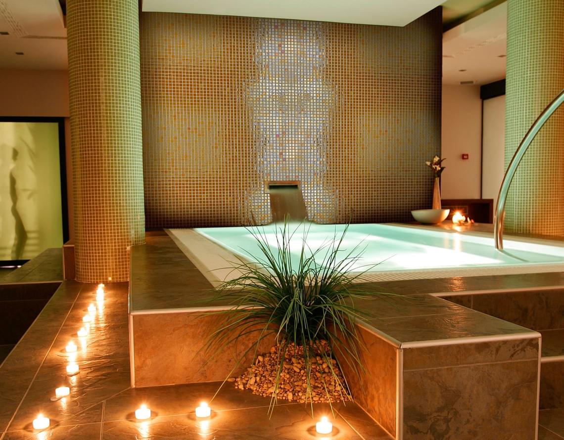 стекло фабрики Ezarri коллекция Metal