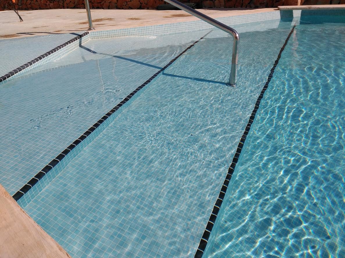 стекло фабрики Ezarri коллекция Спецэлементы