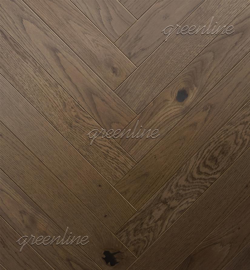 Паркетная доска Greenline Extra Дуб Акцент Английская Ёлка Рустик 12.7x52 см, поверхность УФ-масло