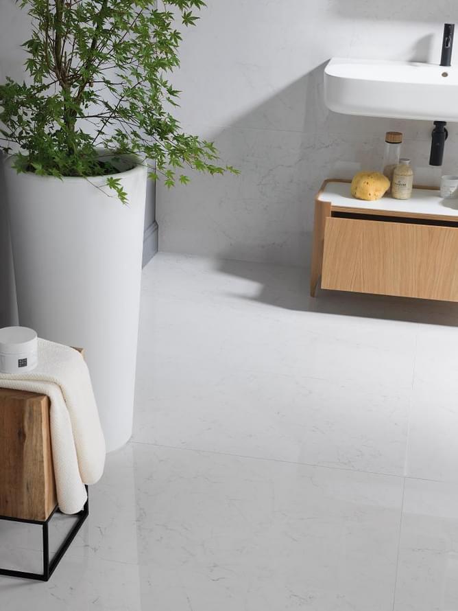 керамогранит фабрики Porcelanosa коллекция Bianco Pulido