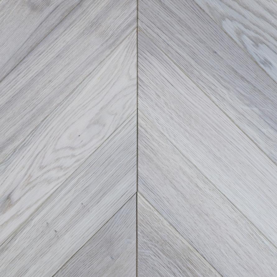 Паркетная доска Primavera Французская Ёлка Oak Bailar Натур 9x71 см, поверхность матовый лак