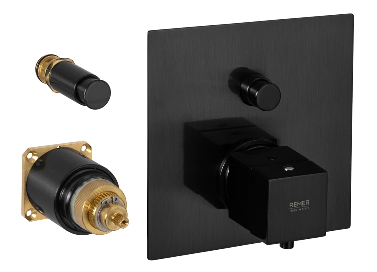 Плитка Remer Q-Elegance Встраиваемый смеситель термостатический для душа Q-ELEGANCE черный брашированный хром  поверхность брашированная
