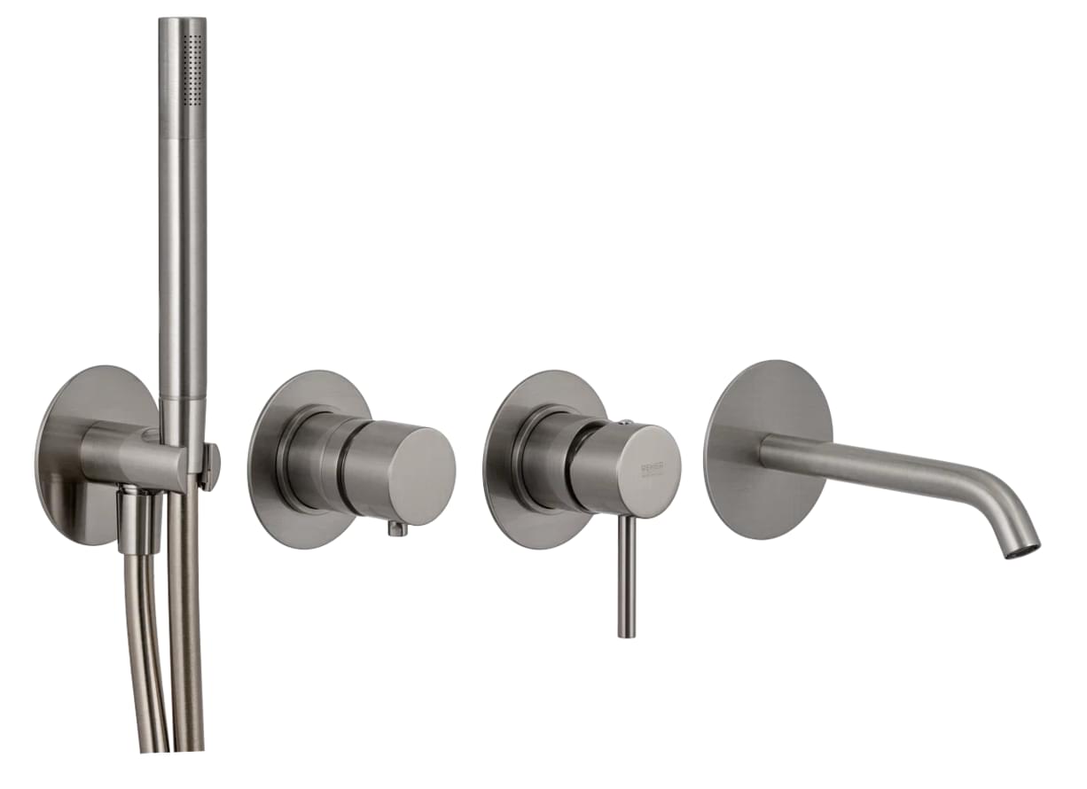 Плитка Remer X Style Смеситель для ванны с лейкой X STYLE настенный сталь  поверхность матовая