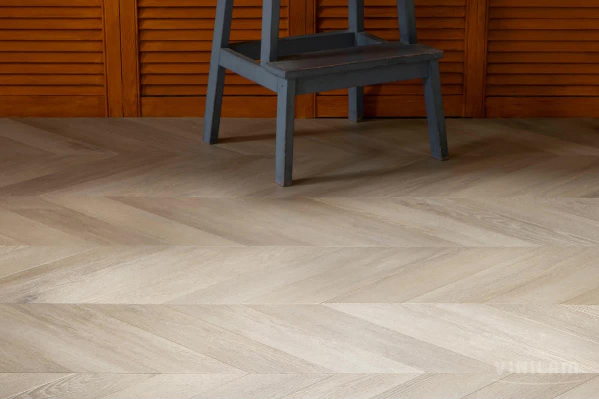 LVT фабрики Vinilam коллекция Parquet Chevron Glue