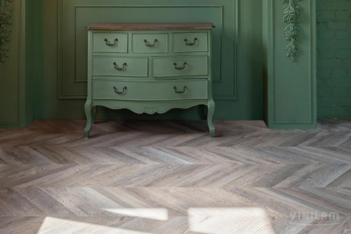 LVT фабрики Vinilam коллекция Parquet Chevron Glue